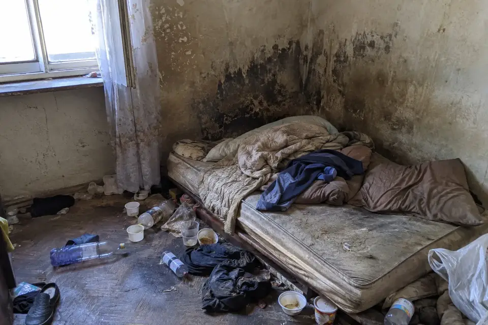 Обеззаразяване на помещение след самоубийство в Красно село